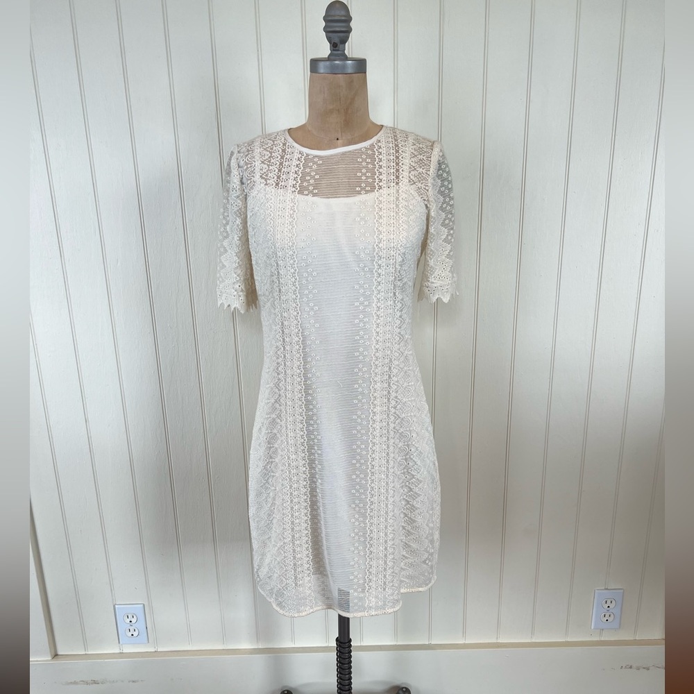 Nanette Lepore White Lace Short Sleeve Dress